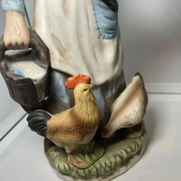Vintage Homco Woman Farmer Chicken Eggs #1434 Bisque Porcelain Figurine - Picture 3 of 7